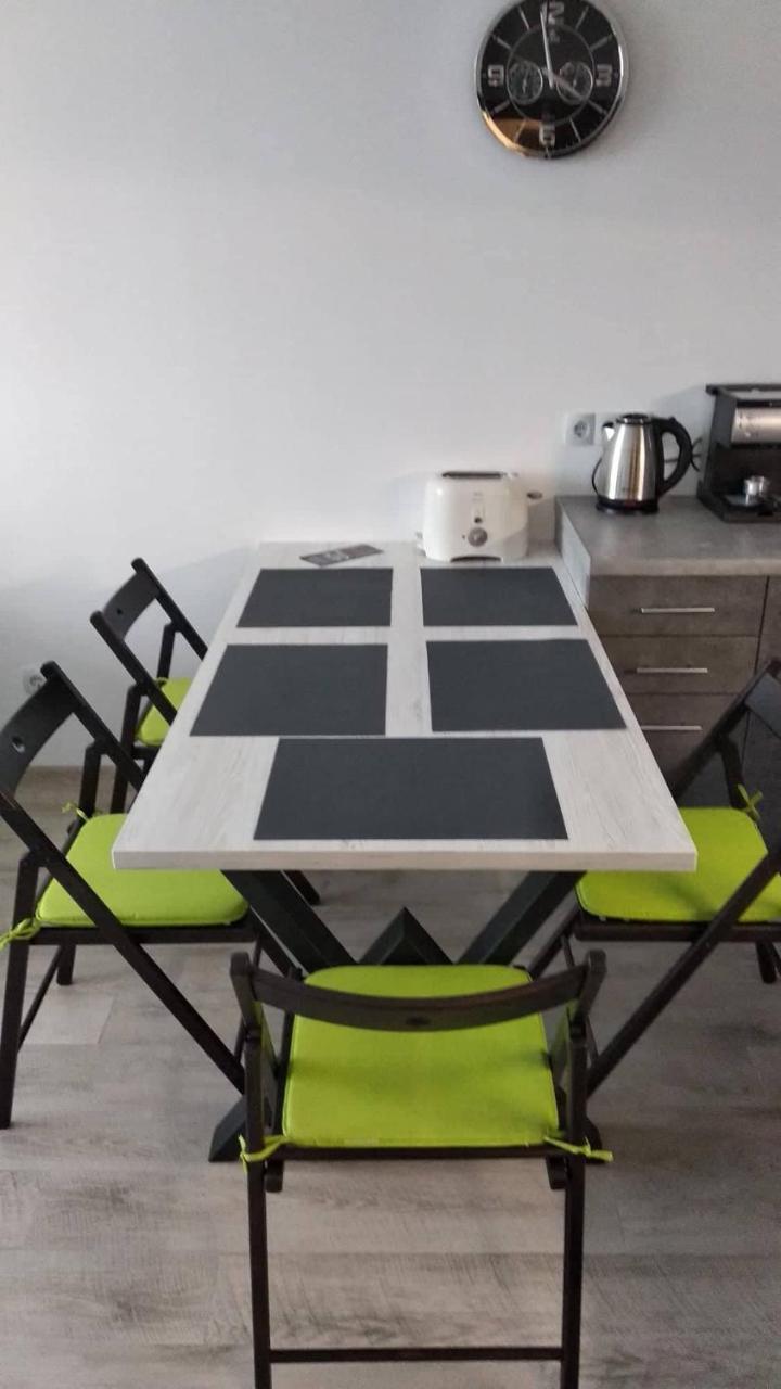 Fly Up Home Apartment Boryspil Luaran gambar